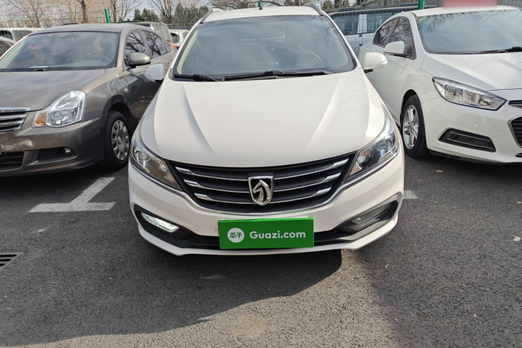 宝骏310W 2017款 1.5L 手动时尚型 国V车身外观2