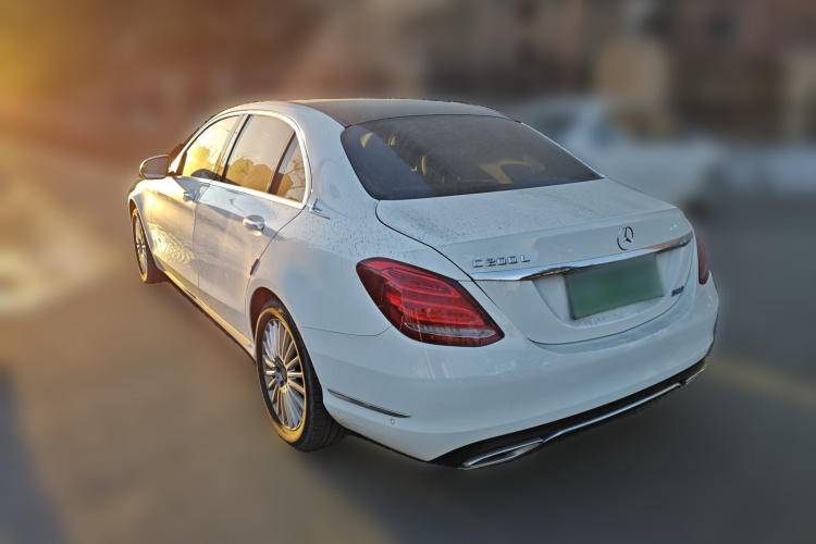 奔驰C级 2015款 改款 C 200 L车身外观5