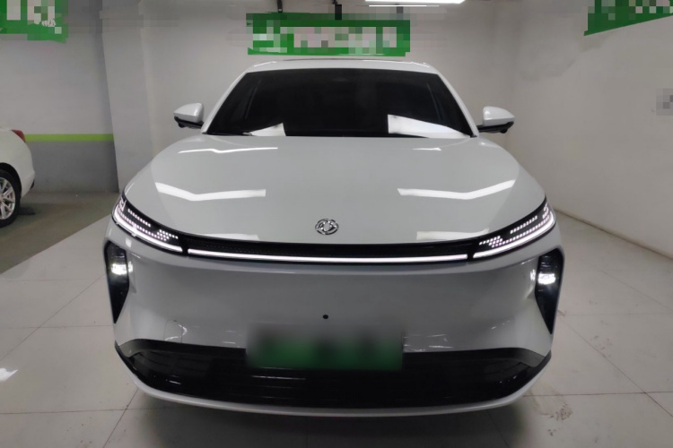 东风风神L8 2025款 185KM理想版车身外观2