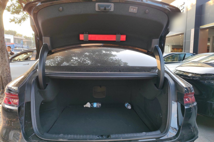 比亚迪 汉 2022款 EV 创世版 715KM前驱旗舰型局部细节23