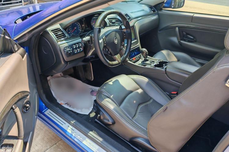 玛莎拉蒂 GranTurismo 2007款 4.2L 标准版中控内饰7001