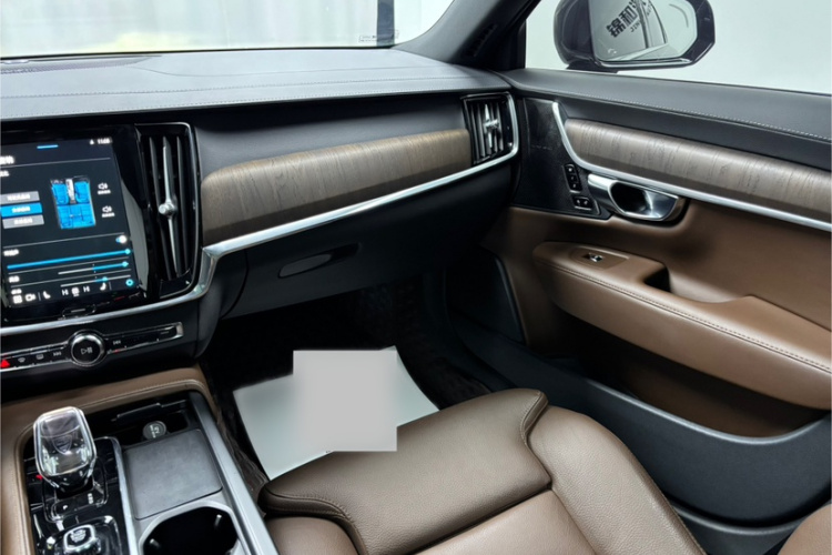 沃尔沃S90 2023款 B5 智远豪华版中控内饰7009