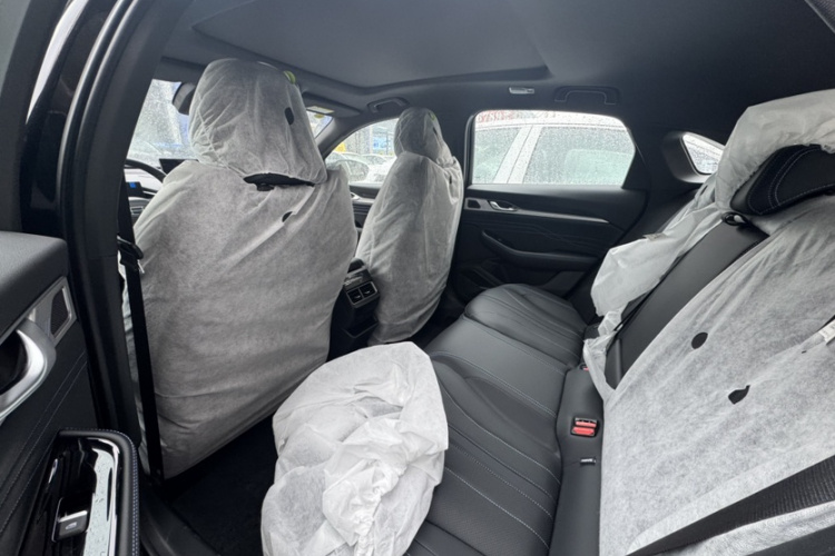 吉利汽车 星瑞 2025款 东方曜 1.5TD 昆仑版中控内饰7003