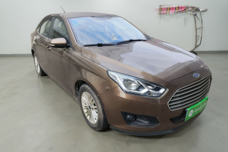 福特 福睿斯 2017款 1.5L 自动舒适型车身外观3