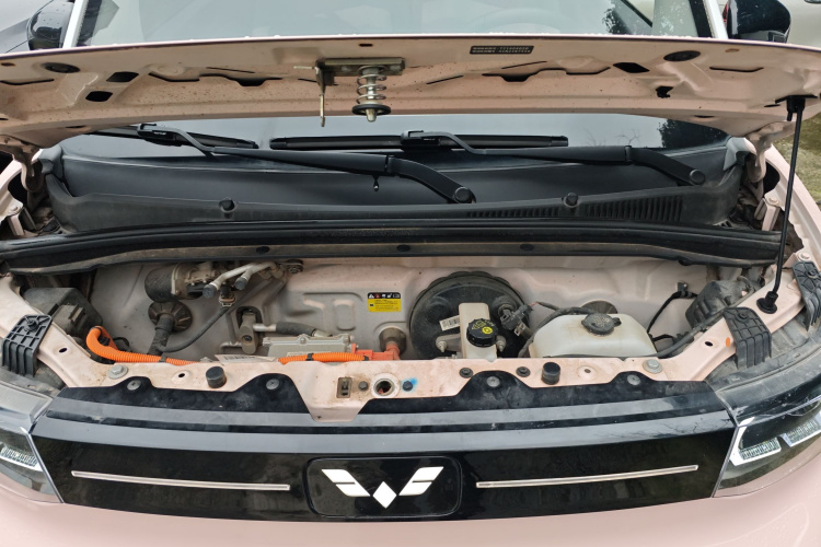 五菱汽车 宏光MINIEV 2022款 马卡龙臻享款 三元锂机舱底盘24