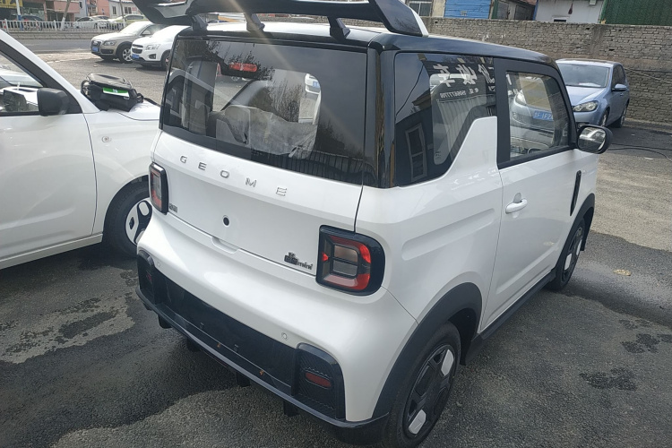 吉利银河 2025款 210km 熊猫卡丁车身外观7