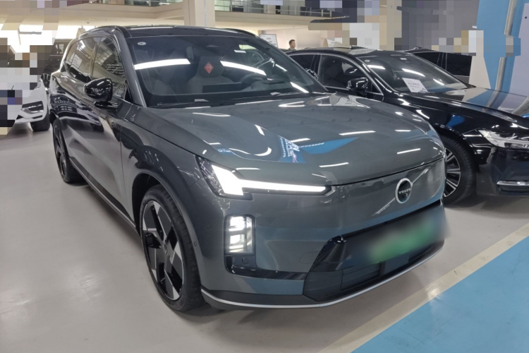 沃尔沃XC70插电式混动 2026款 四驱超长续航Ultra车身外观3