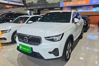 沃尔沃XC40 2023款 B3 智远豪华版