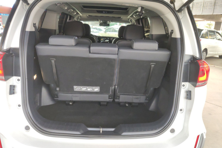 广汽传祺 传祺M8 2021款 大师系列 390T 至尊版机舱底盘23