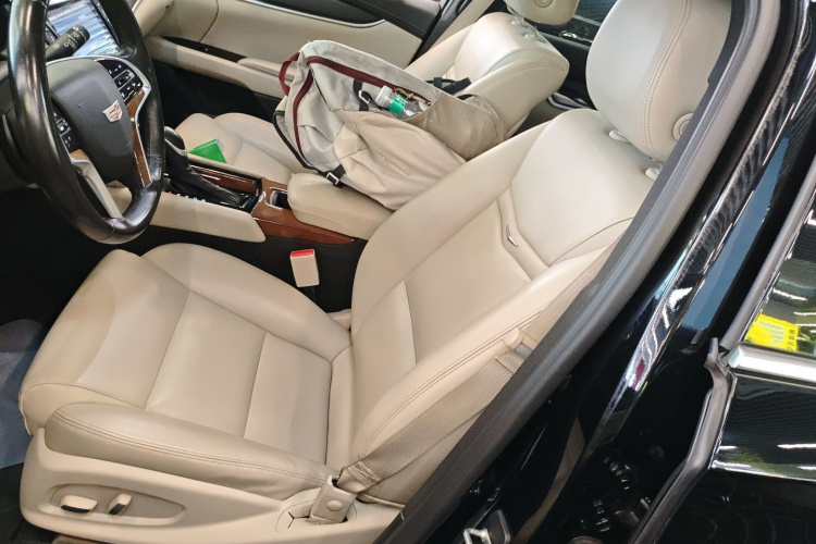 凯迪拉克XTS 2018款 28T 技术型中控内饰19