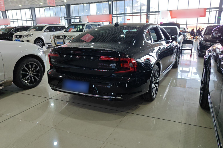 沃尔沃S90 2024款 B5 智雅豪华版车身外观6005