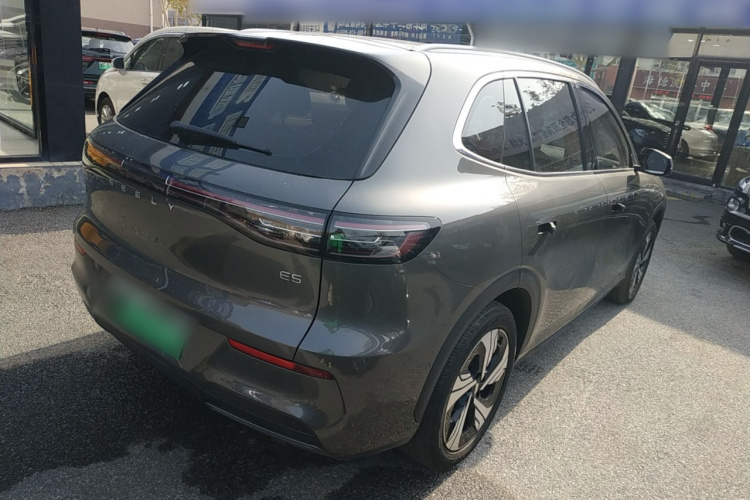 吉利银河 银河E5 2024款 530km 星舰版车身外观7