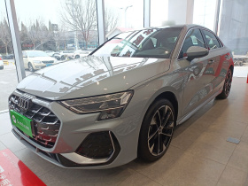 奥迪A3 2025款 A3L Limousine 35TFSI 飞驰尊享型