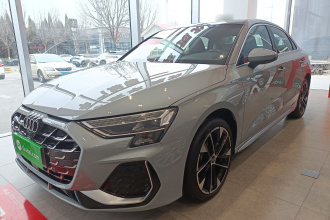 奥迪A3 2025款 A3L Limousine 35TFSI 飞驰尊享型