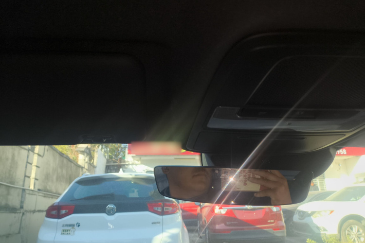 名爵 MG4 EV 2022款 425km 豪华版中控内饰22