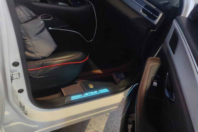 捷途X90 PLUS 2021款 1.6TD DCT别墅 5座局部细节9005