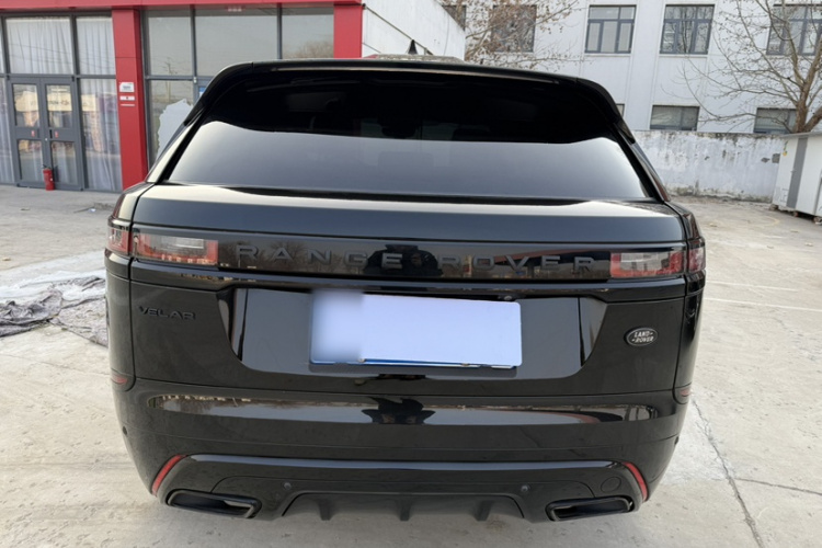 路虎 揽胜星脉 2022款 250PS 熠金珍藏版车身外观6005