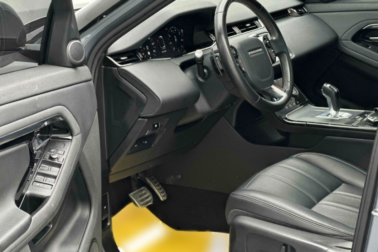 路虎 揽胜极光 2020款 249PS R-DYNAMIC S 运动版中控内饰7008