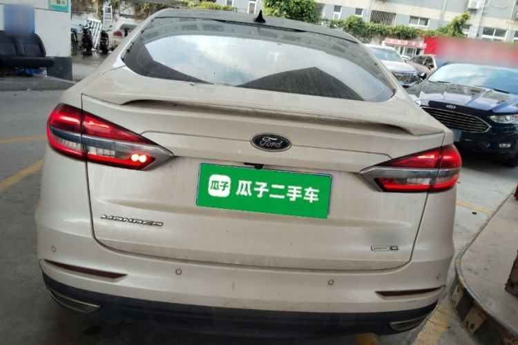 福特 蒙迪欧 2020款 EcoBoost 180 时尚型车身外观6