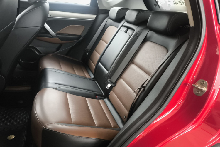 吉利汽车 缤越 2019款 260T DCT游侠 国V中控内饰21