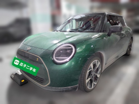 电动MINI COOPER 2024款 452km COOPER SE 艺术家