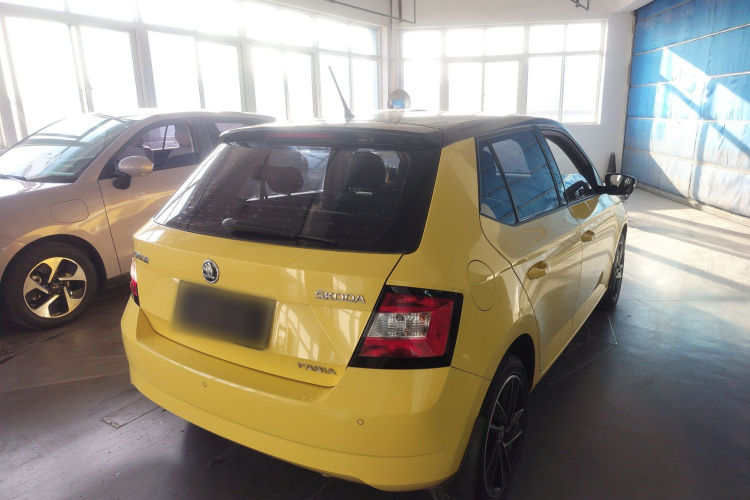 斯柯达 晶锐 2015款 1.6L 自动运动版车身外观6005