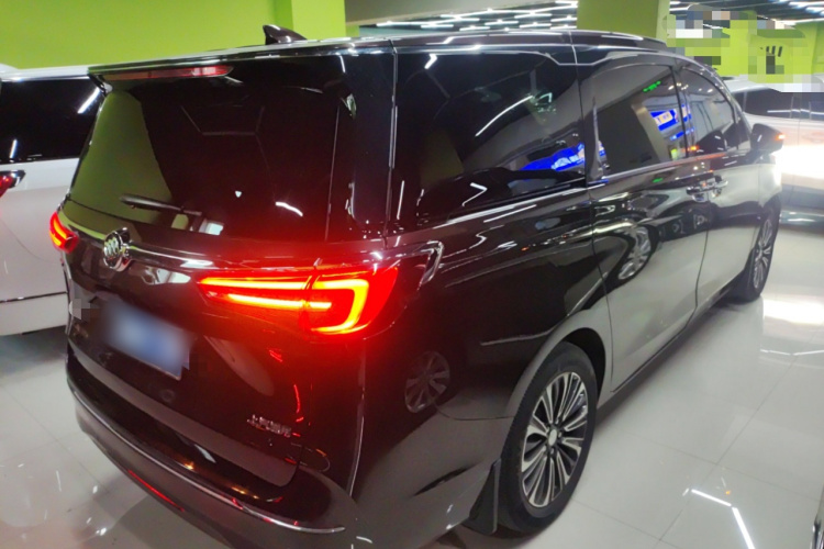 别克GL8 2021款 ES陆尊 653T 豪华型车身外观7