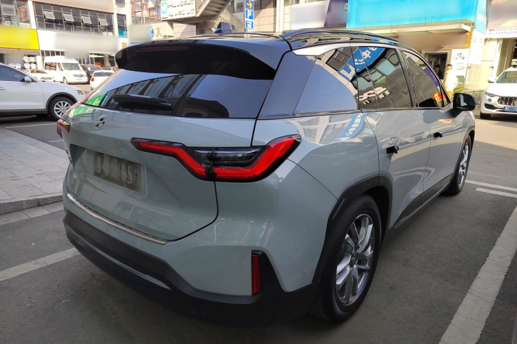 蔚来ES6 2020款 610KM 性能版车身外观7