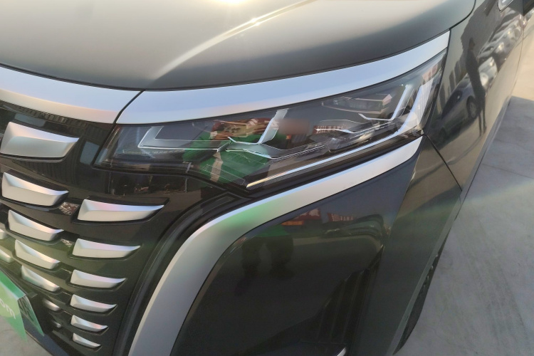 腾势D9 2022款 DM-i 970 四驱旗舰型局部细节36