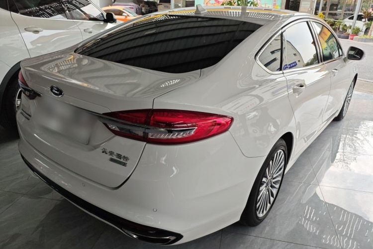 福特 蒙迪欧 2017款 EcoBoost 180 至尊型车身外观6005