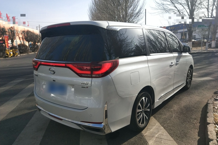 广汽传祺 传祺M8 2023款 领秀系列 390T 尊享版车身外观7