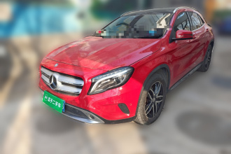 奔驰GLA 2015款 GLA 220 4MATIC 时尚型