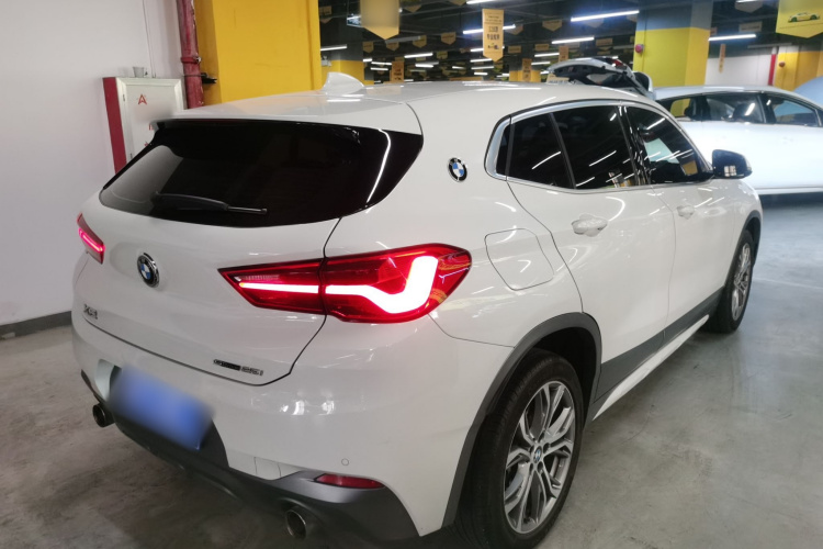 宝马X2(进口) 2019款 sDrive25i 领先型M越野套装 国VI车身外观7