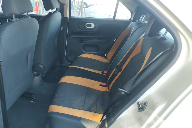 名爵3SW 2015款 1.5L AMT精英型中控内饰21