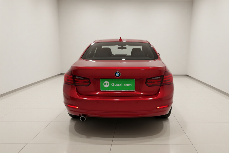 宝马3系 2013款 316i 进取型车身外观6