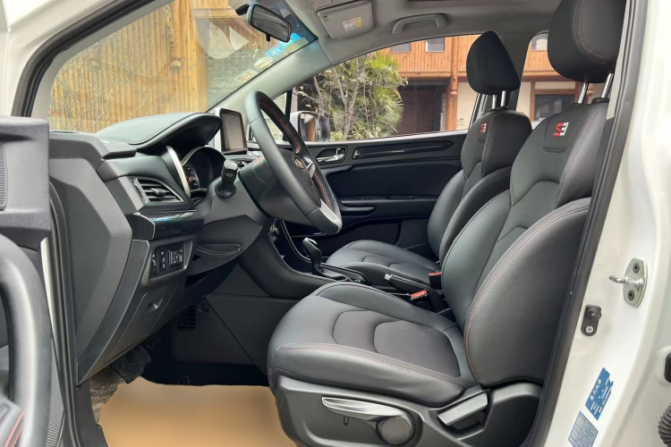 江汽集团 瑞风S3 2017款 1.6L CVT豪华智能型局部细节19