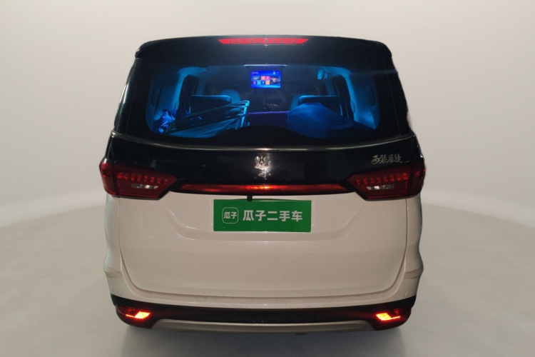 长安欧尚科尚 2022款 1.5T 自动商务型车身外观6