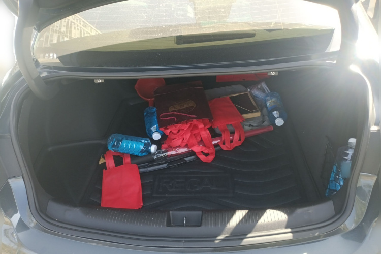 别克 君威 2021款 552T 精英型局部细节23