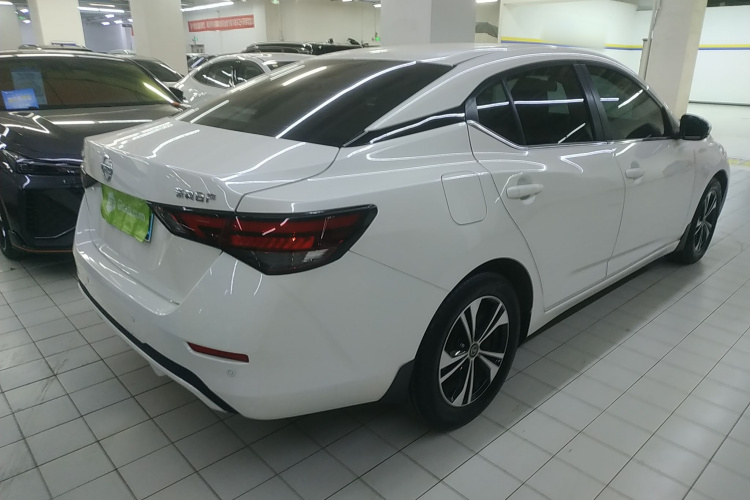 日产 轩逸 2022款 1.6L XL CVT悦享版车身外观7