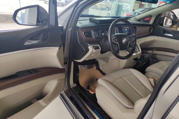 别克GL8 2018款 28T 豪华型 国VI中控内饰20