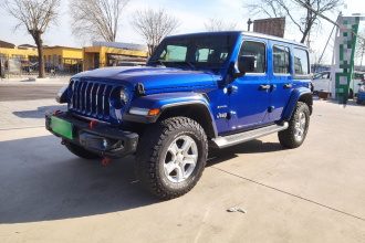 Jeep 牧马人 2019款 2.0T Sahara 四门版 国VI