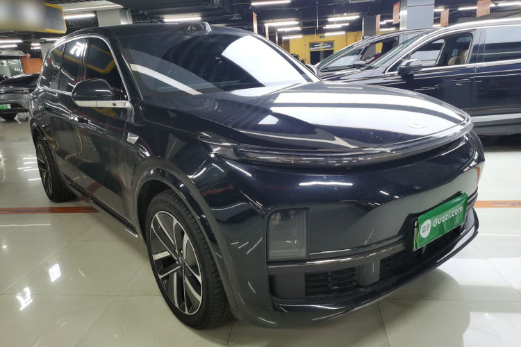 理想汽车 理想L9 2022款 Max车身外观3