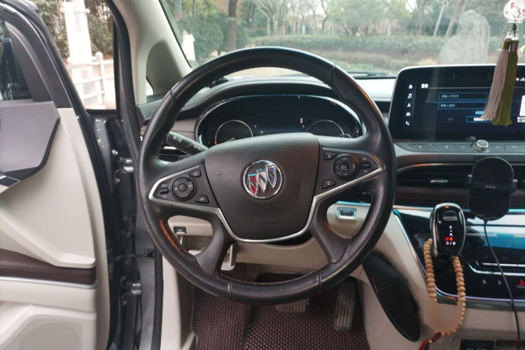 别克GL8 2021款 陆上公务舱 652T 尊贵型中控内饰13