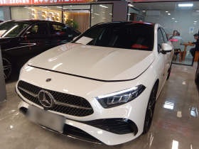 奔驰A级 2024款 改款 A 200 L 时尚型