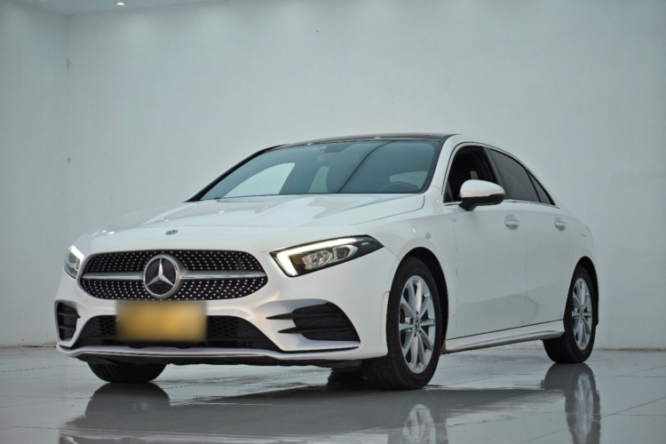 奔驰A级 2019款 A 200 L 运动轿车车身外观6004