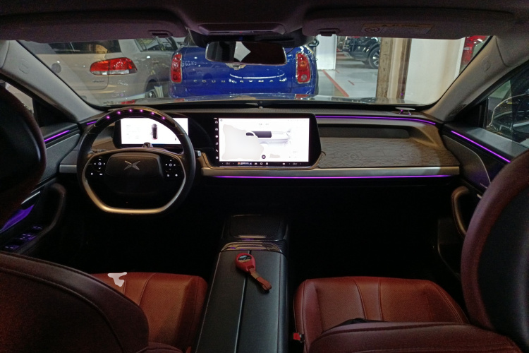 小鹏P7 2020款 562E性能版中控内饰12