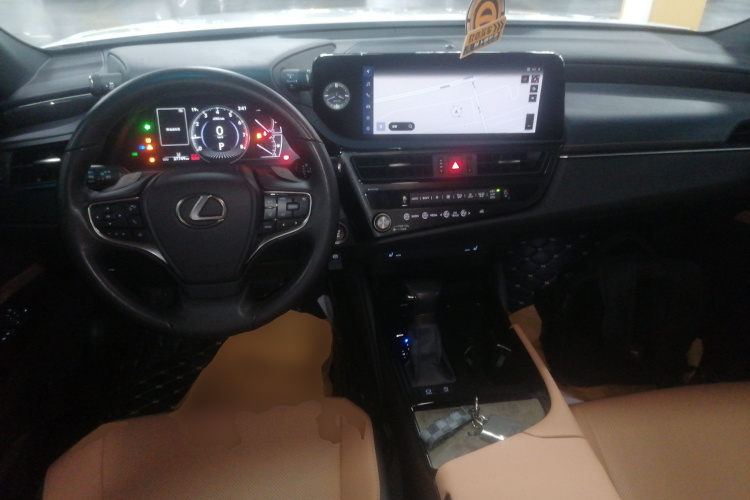 雷克萨斯ES 2022款 200 卓越版中控内饰12