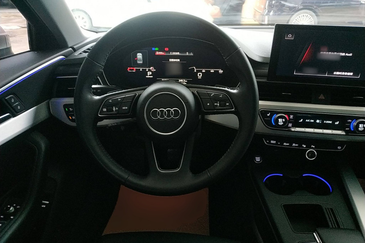 奥迪A4L 2020款 40 TFSI quattro 豪华动感型局部细节13
