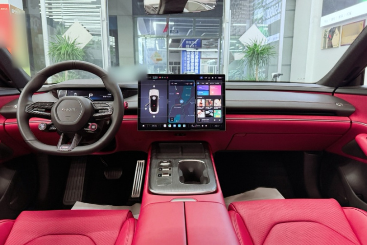 小米汽车 小米SU7 2024款 后驱长续航智驾版中控内饰7009