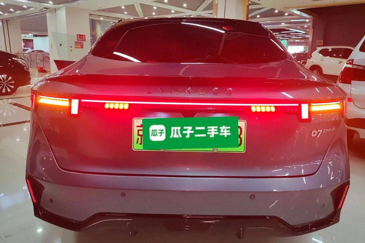 领克07 2024款 EM-P 126长续航 Ultra车身外观6